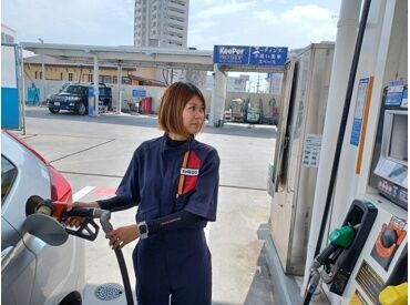 ~シフトは希望優先~
★未経験&高校生OK
★普通免許あり→時給アップ
★I・Uターン積極採用
★オンライン面接可能
