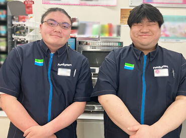 ファミリーマート天下茶屋一丁目店 ◆大阪市内のコンビニなのに無料駐車場完備！
>>車・バイク・自転車通勤OK<<
※写真は天下茶屋一丁目店