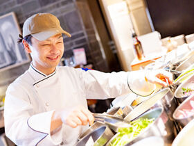 AWkitchen イオンモール広島府中 ＼AWkitchen♪／
厳選食材を使用したイタリアンや
旬野菜とスーパーフード満載のサラダバーが楽しめます＊*