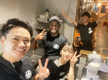 焼肉ホルモン 瞭 学生さん・フリーターさん活躍中！
お仕事はしっかり→休日は一緒にご飯に行ったり♪ON/OFFメリハリ付けて楽しく働いています★
