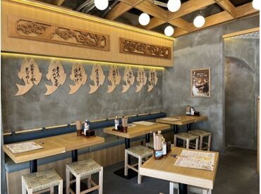熱海おさかな食堂炙り家 ＜パート復帰・バイトデビュー歓迎＞
最初は先輩が丁寧にイチから教えます◎
シンプルな作業からお任せするのでご安心ください♪