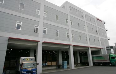 株式会社カタログハウス　物流センター ＜ドンドンできることを増やしていきましょう！＞
知識もUPするので
慣れてくると楽しさ倍増しますよ♪