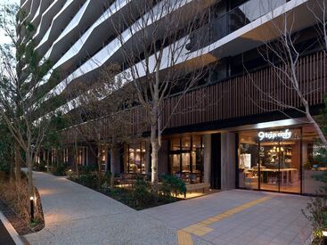 9trip cafe 2月オープンのキレイな店舗で働こう♪
一緒にスタートする仲間がたくさんだから、バイトで友達を作りたい方にもピッタリ◎