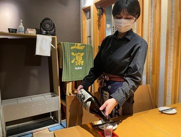 大学生やフリーター中心に楽しく活躍中！金・土曜日に働ける方大歓迎★面接は履歴書不要でOKです♪