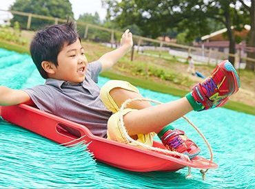 こもれび森のイバライド ＼観光スポットとしても大人気！／
茨城県民ならみんな知ってる♪
笑顔があふれるこの場所で
お仕事してみませんか？