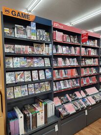 BOOKOFF愛媛大洲店 ＼働きやすさ抜群／
シフトは融通♪
1週間毎に決定＆ほぼ希望通り！
週1/3h～◎
お試し短期勤務もOK！